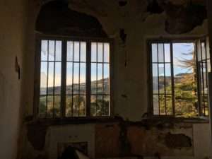 Padiglione Tanzi, finestre con vista su Volterra.