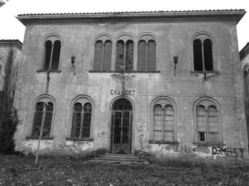 Padiglione Charcot (1927-1995) - Manicomio di Volterra Padiglione Charcot (1927-1995)